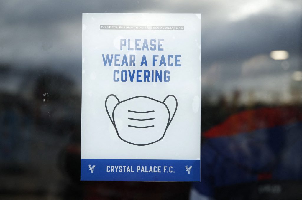 Soccer-Premier League reports fall in COVID-19 cases