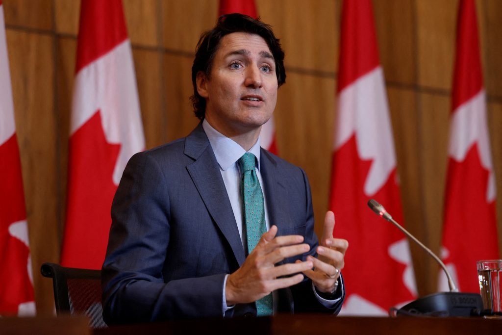 Trudeau says Canadians angered at anti-vaxxers; promises more tests