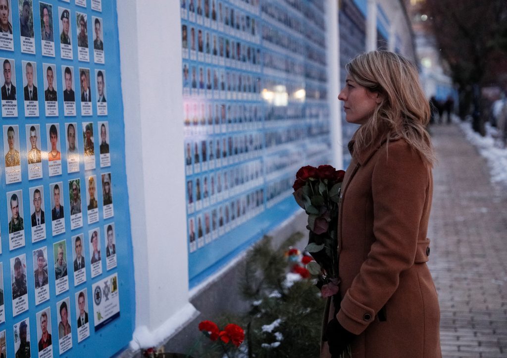 Canada condemns Russian troop movements near Ukraine, mulls weapons supplies to Kyiv