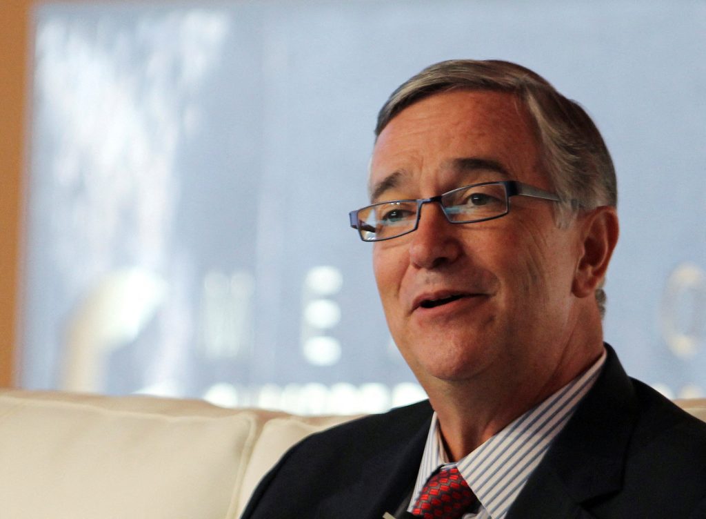 Twitter blocks Mexican billionaire, citing abusive behavior