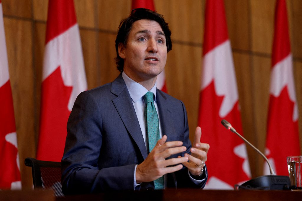 Canadian diplomats, families staying in Ukraine for time being – PM Trudeau