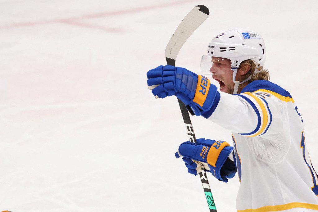 Olympics-Eric Staal back to lead Canada at Beijing Winter Games