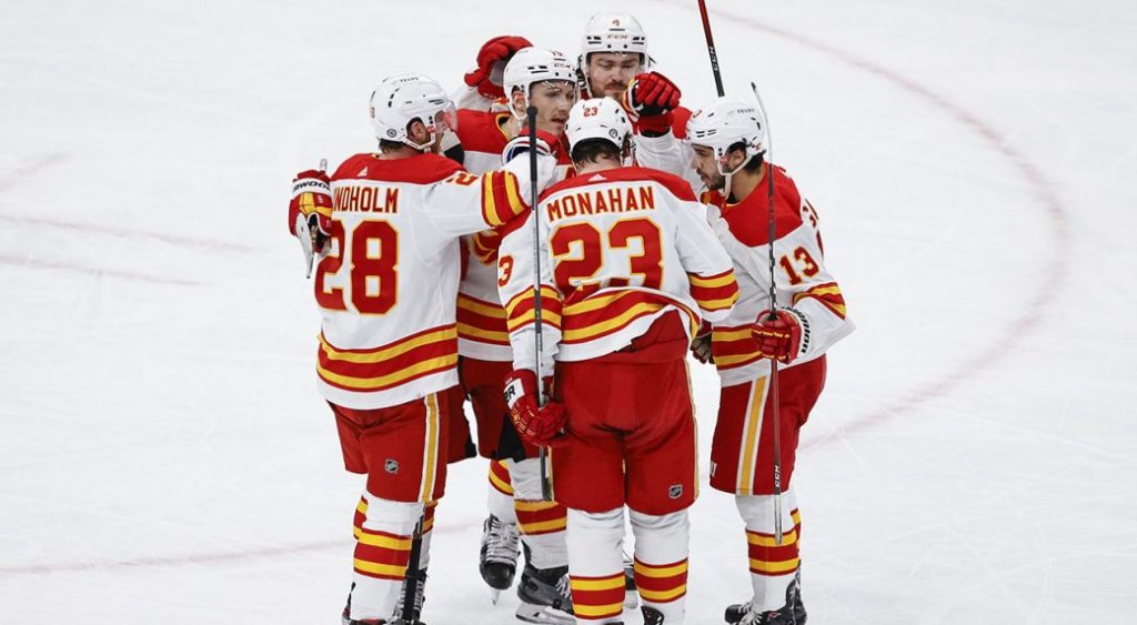 Powered by a tenacious forecheck, the Flames keep rolling after outbreak – Sportsnet.ca