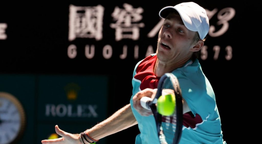 Shapovalov rallies to win second-round match at Australian Open – Sportsnet.ca