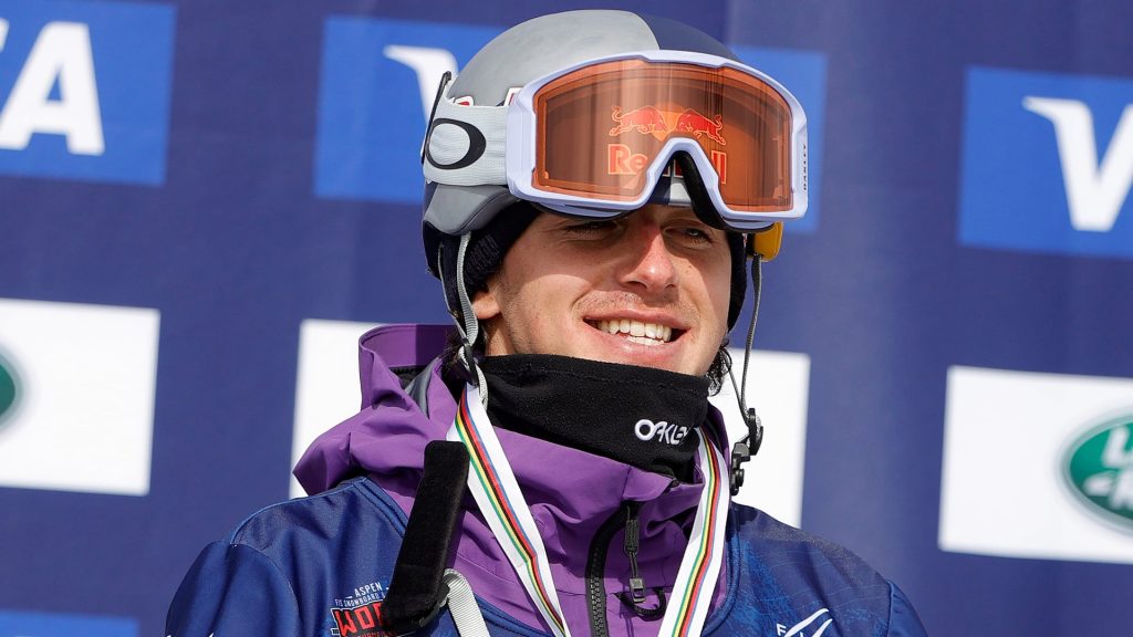 'Strongest team in all of snowboarding': Canadian squad named for Beijing Olympics – CBC Sports