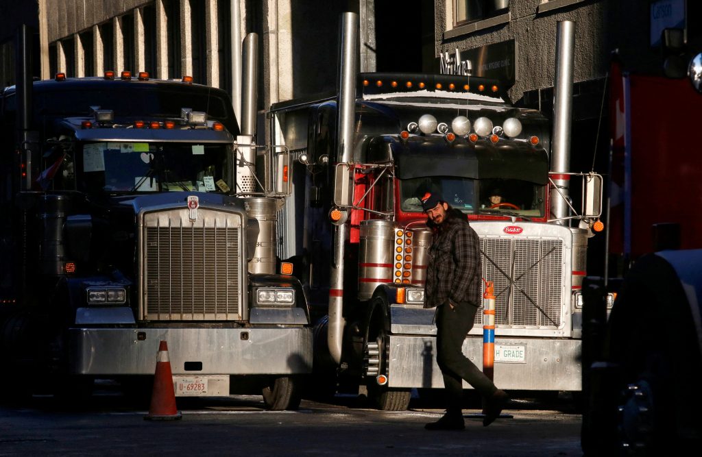 Canadian police warn truckers to leave downtown Ottawa or face arrest