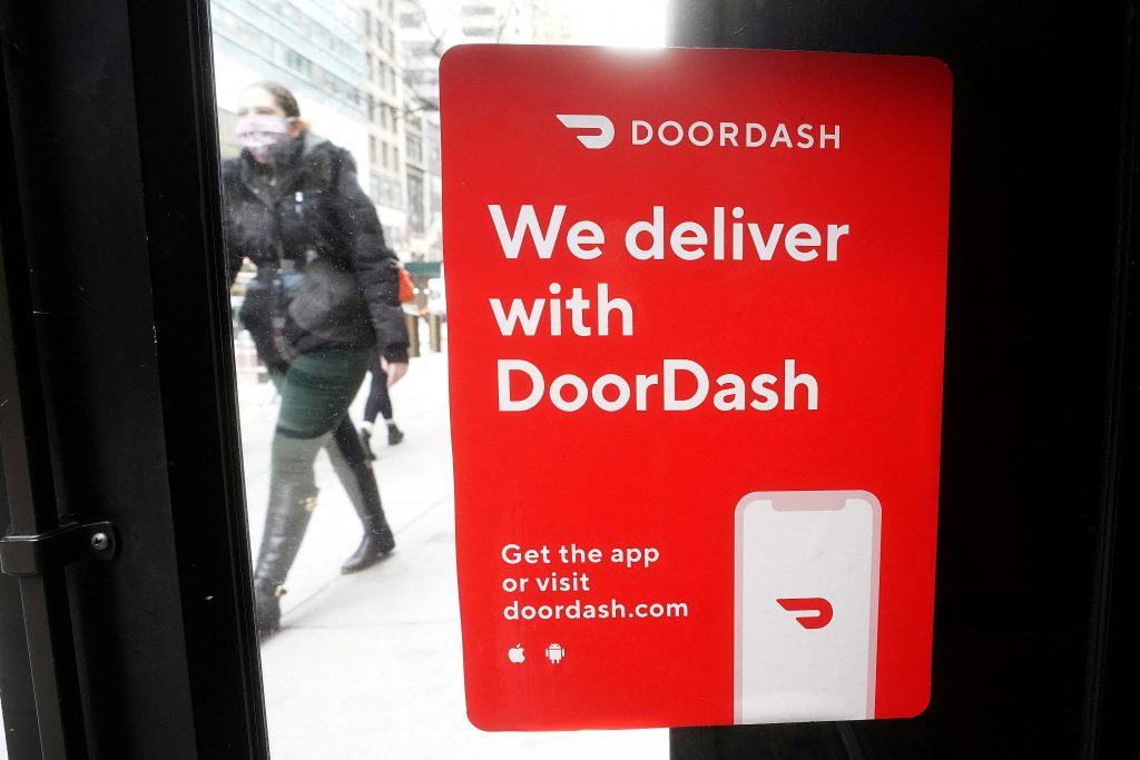 DoorDash revenue beats as food-delivery boom continues, shares soar 24%