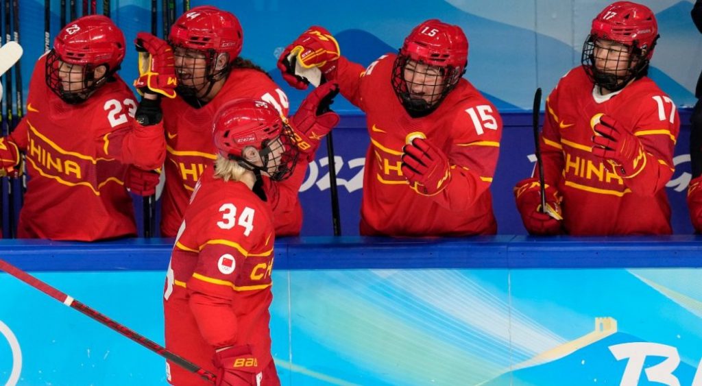 Olympic Hockey Day 2 Recap: Canadian scores shootout winner for China – Sportsnet.ca