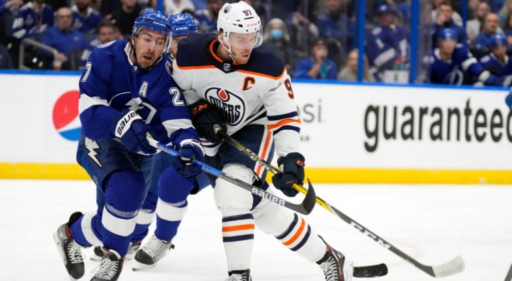 McDavid’s two goals not enough as Oilers fall to Lightning – Sportsnet.ca