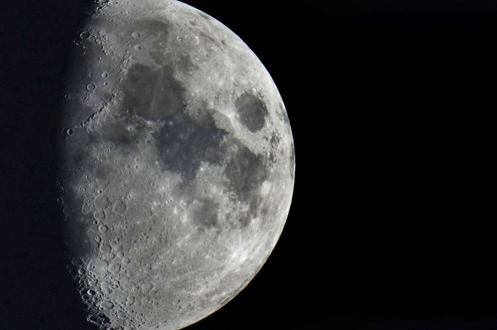 Old, nearly 4-ton rocket crashes into moon, astronomers calculate | Daily Sabah – Daily Sabah