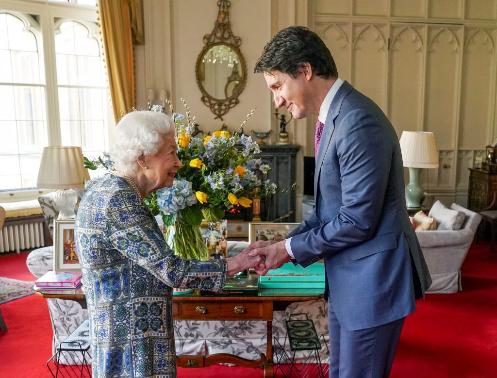 Queen meets Canadian PM in first in-person meeting since catching COVID