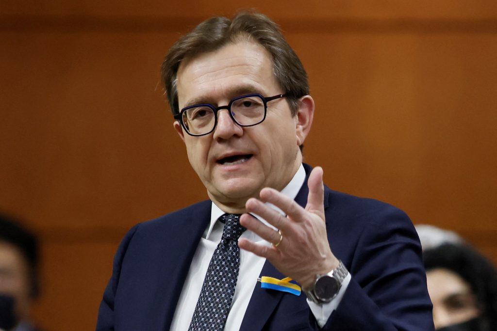 Exclusive-Canada looking at boosting oil pipeline flows to U.S. -minister