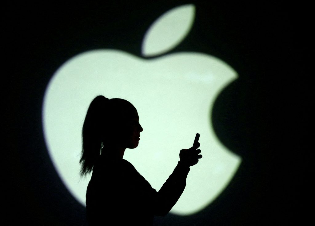 Apple services including App Store resume after outage for second straight day