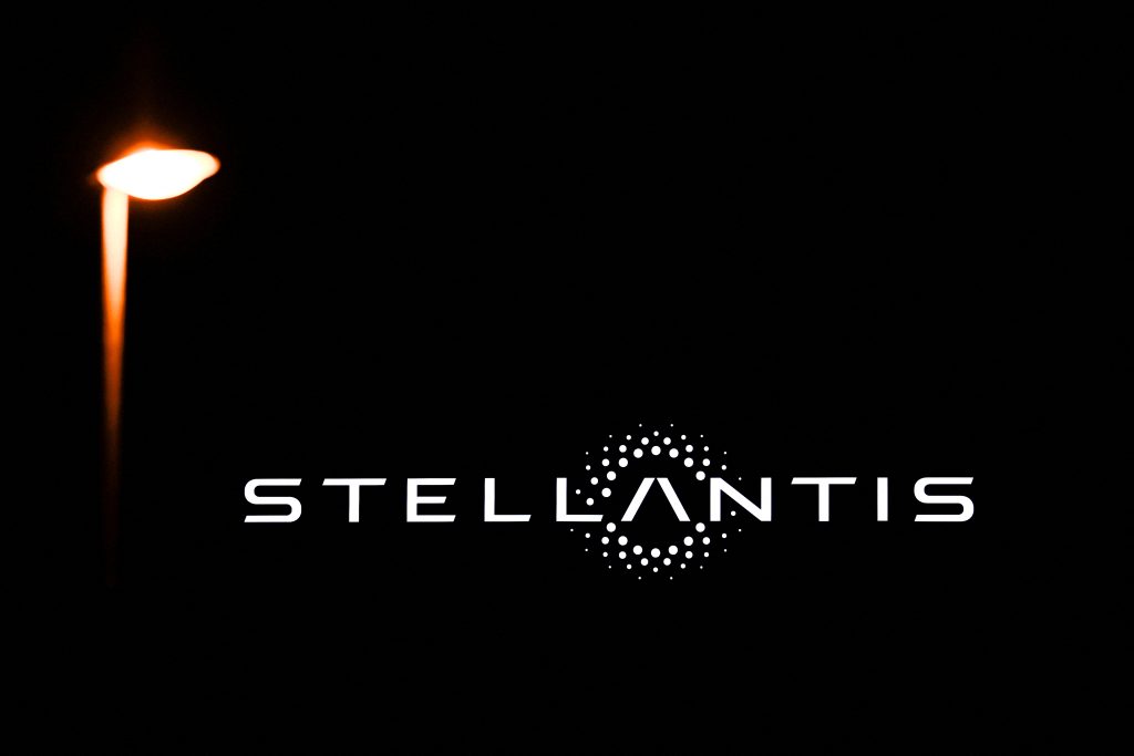 Stellantis’ battery plans take shape in Italy, Canada