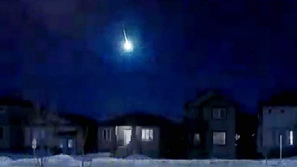 2nd bright meteor in a row spotted in Manitoba Wednesday night – CBC.ca