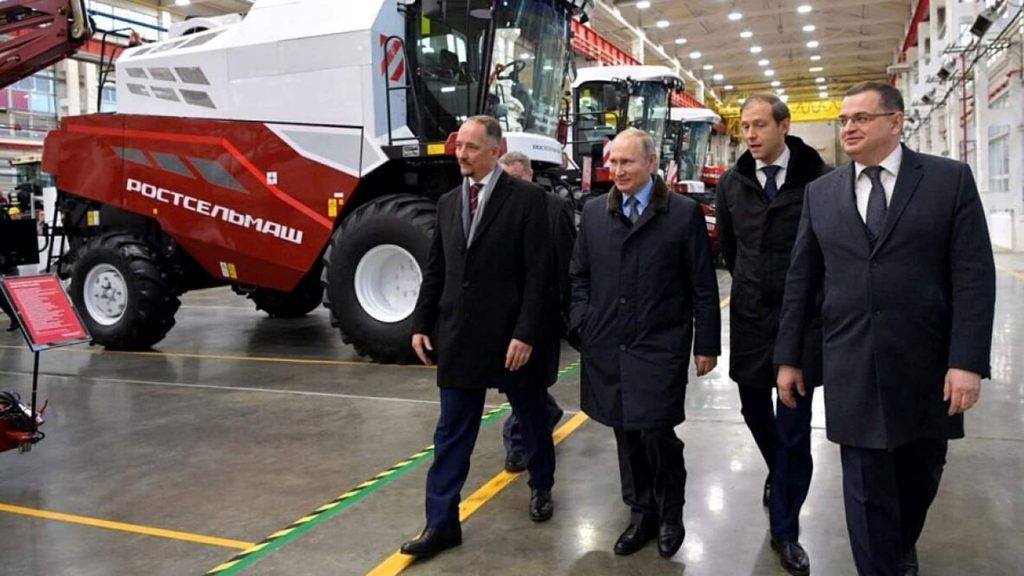 U.K. imposes sanctions on Chelsea's Russian billionaire owner Roman Abramovich – CBC Sports