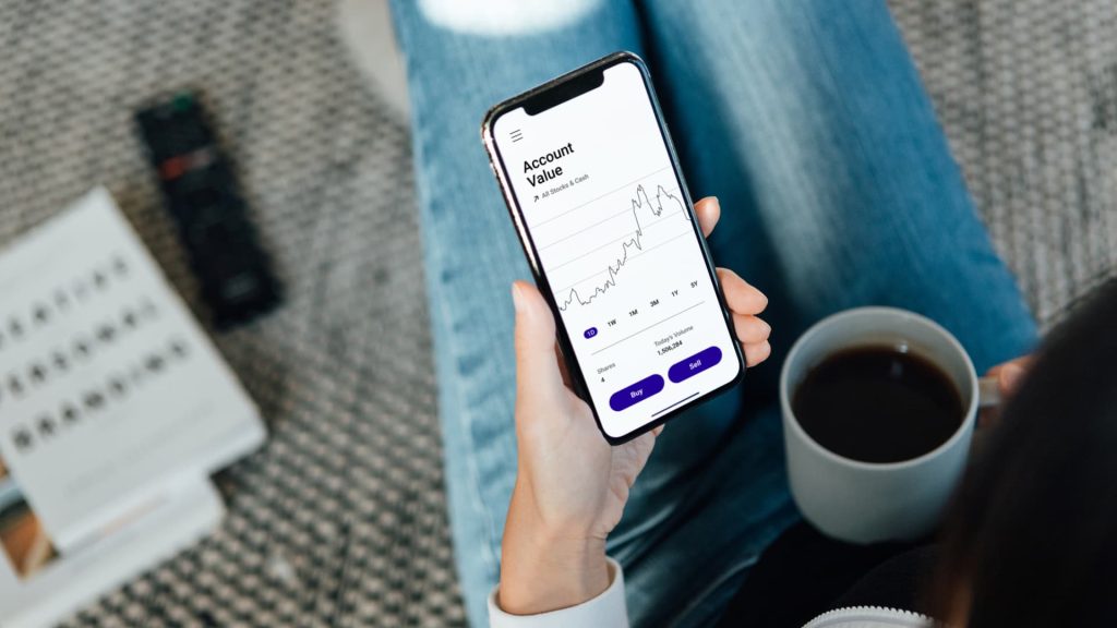 You shouldn't look at your investment accounts every day—here's why – CNBC