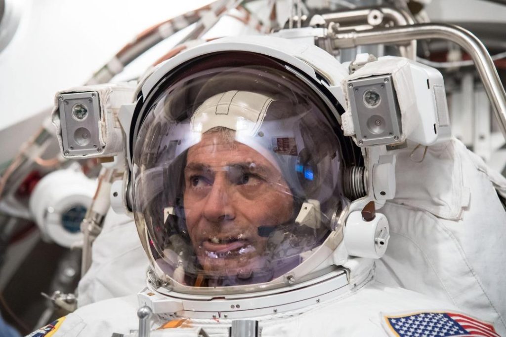 After a record-breaking 355 days spent in space, a NASA astr… – MENAFN.COM