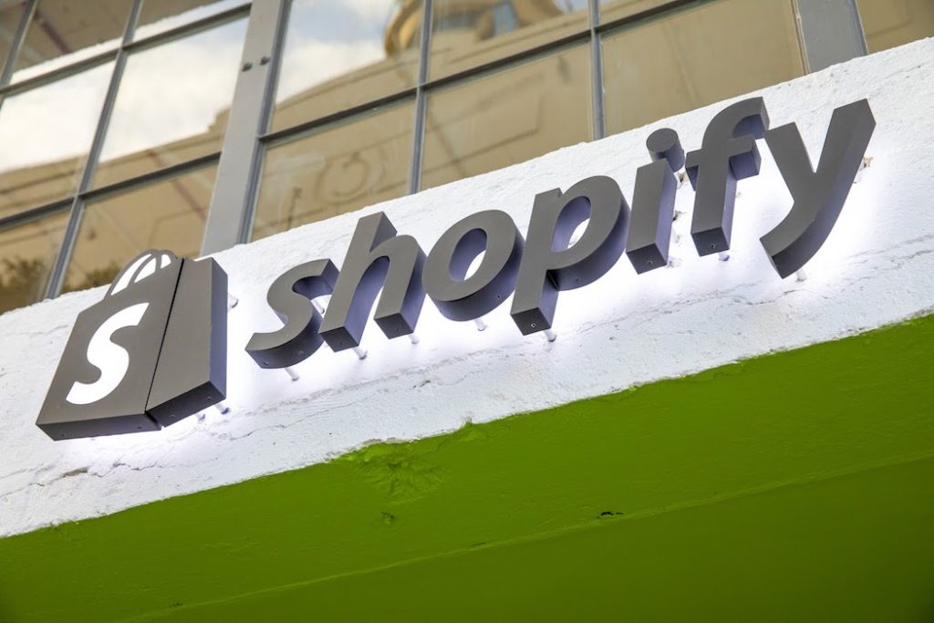 Shopify makes strategic investment in US AI recommendation startup Crossing Minds – BetaKit – Canadian Startup News