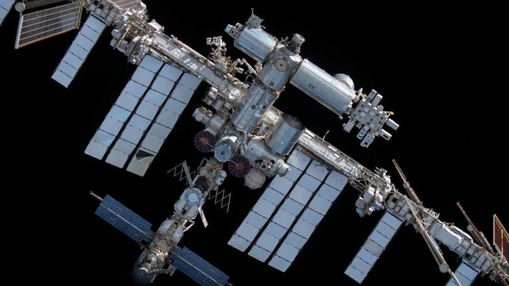 How to watch the first civilian astronauts launch to the ISS – Mashable