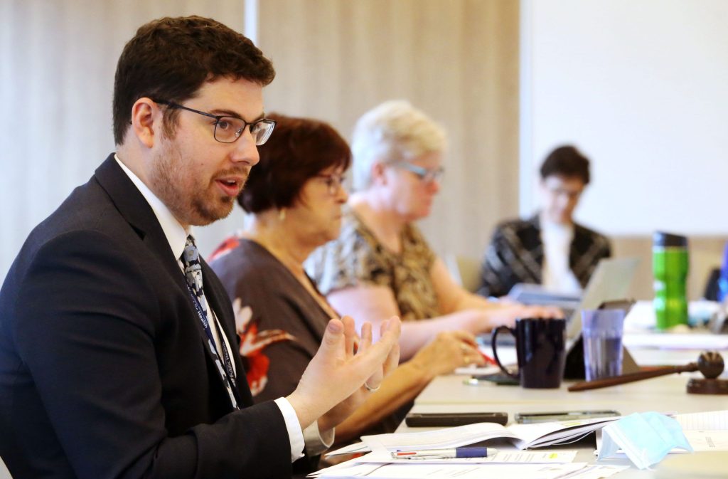 Active COVID cases, hospitalizations decline; one death – The Kingston Whig-Standard