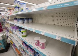 Shortages of some baby formula in Quebec due to panic buying, U.S. supply issues