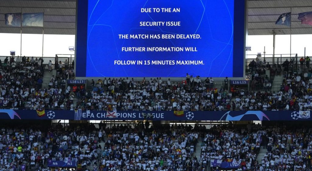 Tear gas fired at Liverpool fans in Champions League final policing chaos – Sportsnet.ca