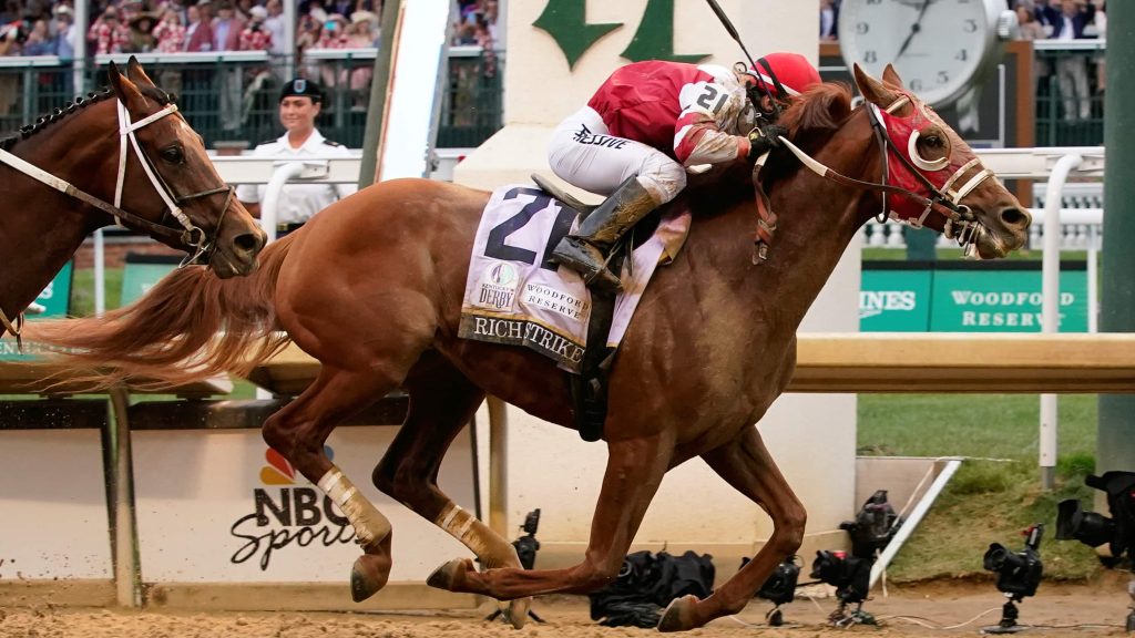 80-1 shot Rich Strike races to stunning upset win in Kentucky Derby – CBC Sports
