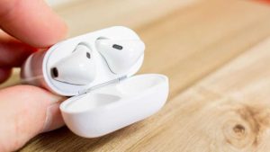 AirPods Pro, Max refreshes due this fall with new design, colors – Macworld