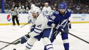 Leafs captain Tavares struggling offensively with Lightning series tied 2-2