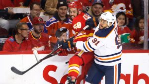 Oilers’ playoff hopes hinge on Mike Smith finding his game after Game 1 stinker – Sportsnet.ca Oilers’ playoff hopes hinge on Mike Smith finding his game after Game 1 stinker – Sportsnet.ca