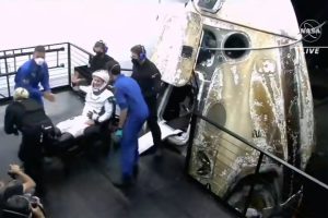 4 astronauts splash down, capping SpaceX's busiest month – CBC News