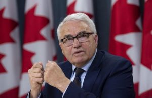 Governor General, Air Canada CEO trigger ‘tidal wave’ of complaints to languages czar