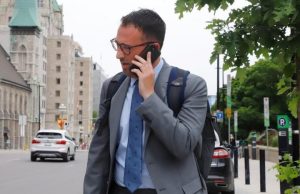 Bureaucrat tried to undercut cabinet’s powers with shipbuilding project leak: Crown