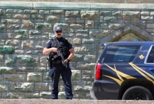 Police face growing questions, calls for investigation into false Parliament bomb tip