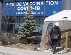 Some Quebec adults could get 4th or 5th COVID-19 shots this fall: vaccine committee