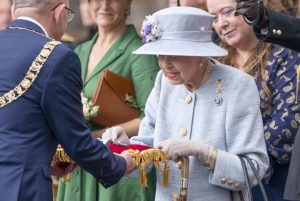 More than half of Canadians oppose Oath of Allegiance to the Queen