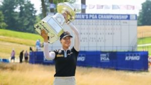 In Gee Chun perseveres, holds off Lexi Thompson to win Women's PGA – Golf Channel