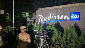 Maharashtra: What is India's 'luxury resort politics'? – BBC