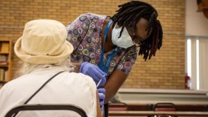 COVID-19 boosters recommended for the fall, Canada's vaccine advisory body says – CBC News