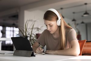 Few Tips to Write Perfect Essay for Canadian Students