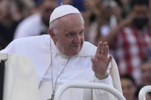 Early rise for those attending Pope’s mass near Quebec City during Canadian visit