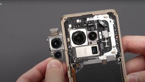 Take a look at the enormous 1-inch camera sensor in this Xiaomi 12S Ultra teardown – PhoneArena