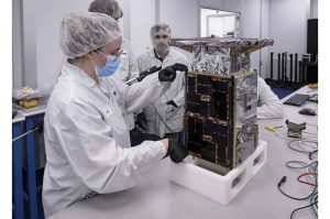 NASA: Contact lost with spacecraft on way to test moon orbit – Phys.org