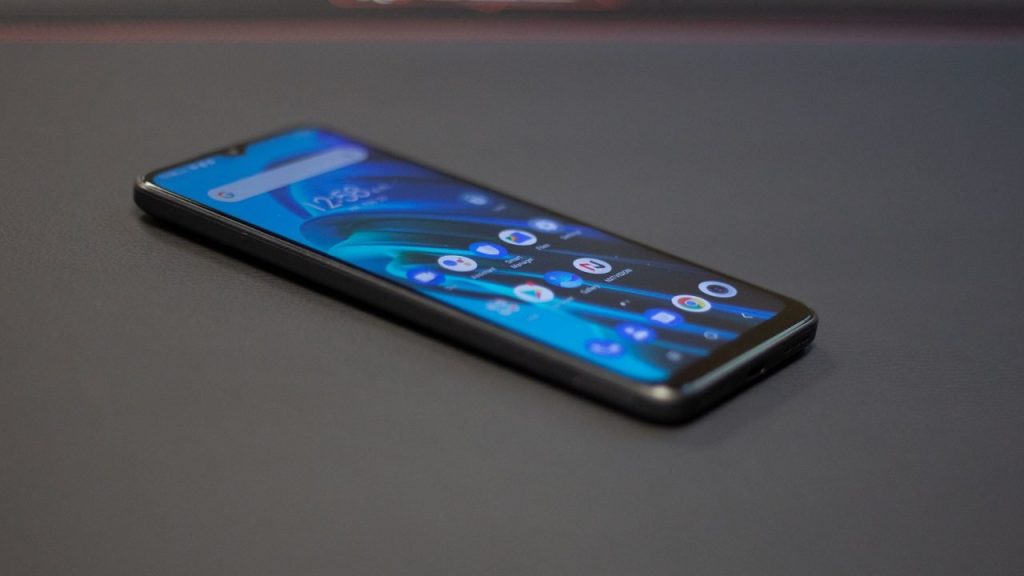 TCL 30 XE 5G Smartphone Review