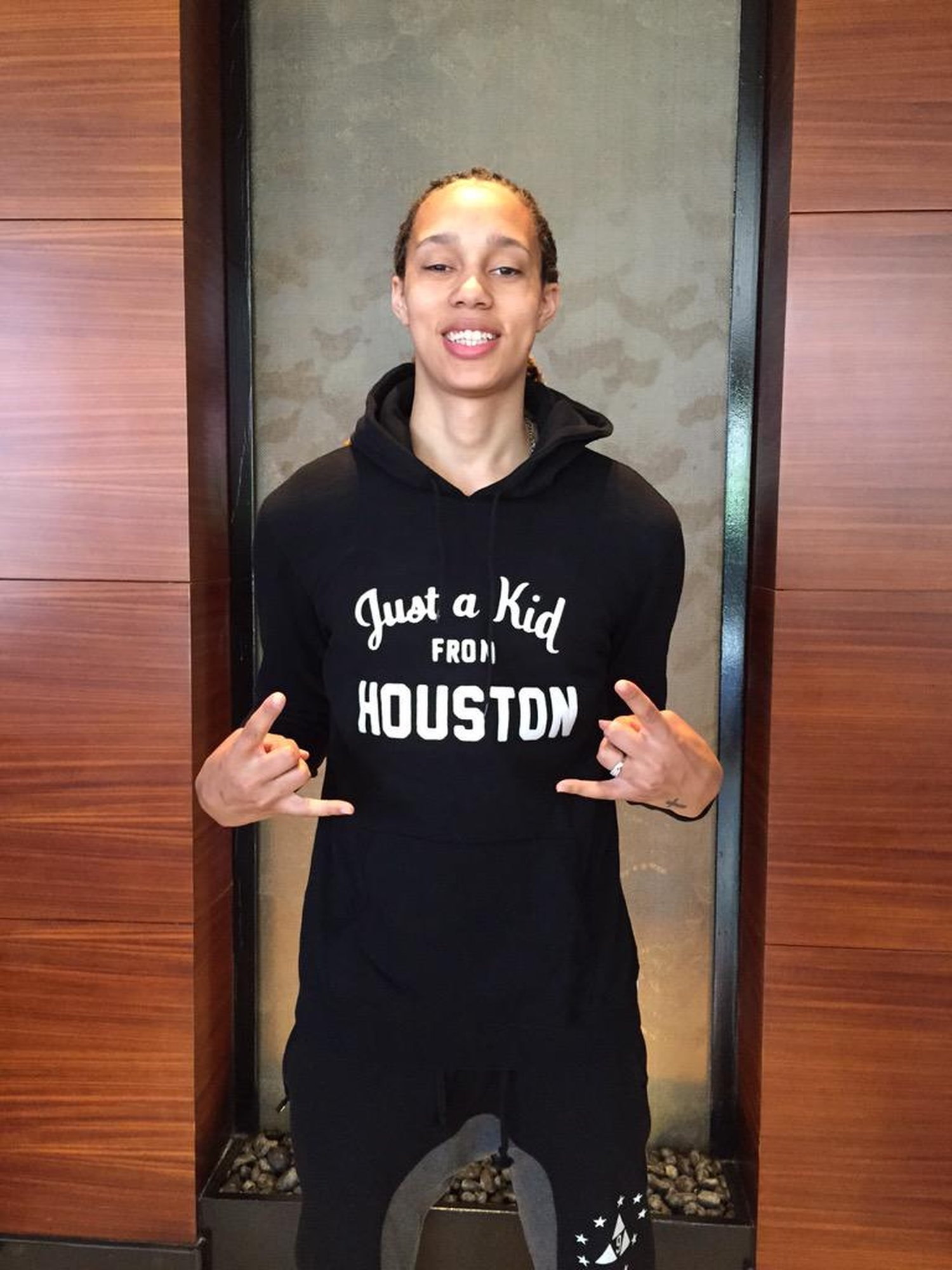 US President accuses Russia of wrongful arrest basketball star Brittney Griner