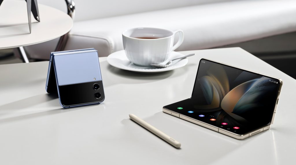Samsung's Z Fold 4 and Z Flip 4 now available in Canada – MobileSyrup