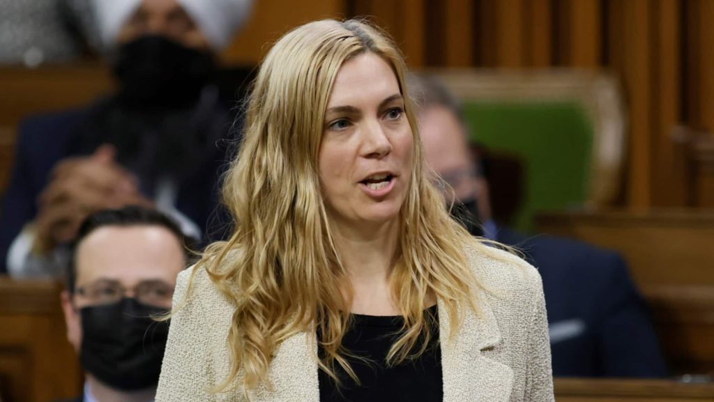 Chair of Hockey Canada's board of directors resigns – CBC Sports