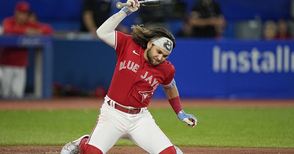 Jays Win 3-2, Grab a Share of First Wildcard Spot – Bluebird Banter