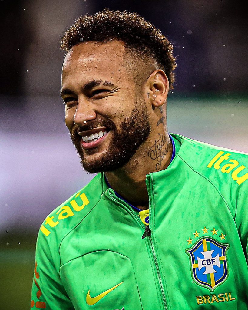 Neymar endorses President Bolsonaro for a second term